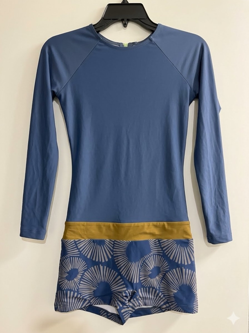 Seea Archival Swamis Playsuit. Surf Suit Rashguard Boy Short (M) NWOT